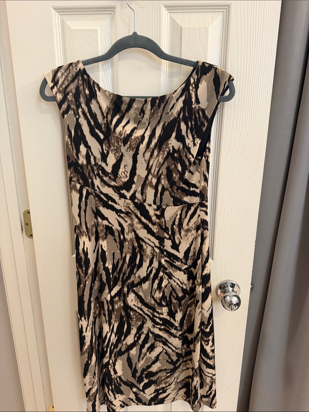 connected apparel Black and Beige Abstract-Print Midi Dress with Front Twist - Picture 9 of 12